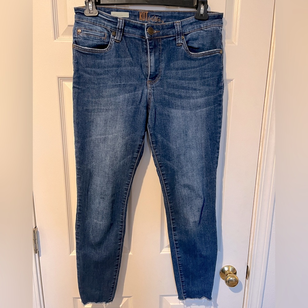 Kut from the Kloth Carlo ankle skinny Jean size 10.